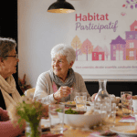 habitat participatif seniors autour d'une table
